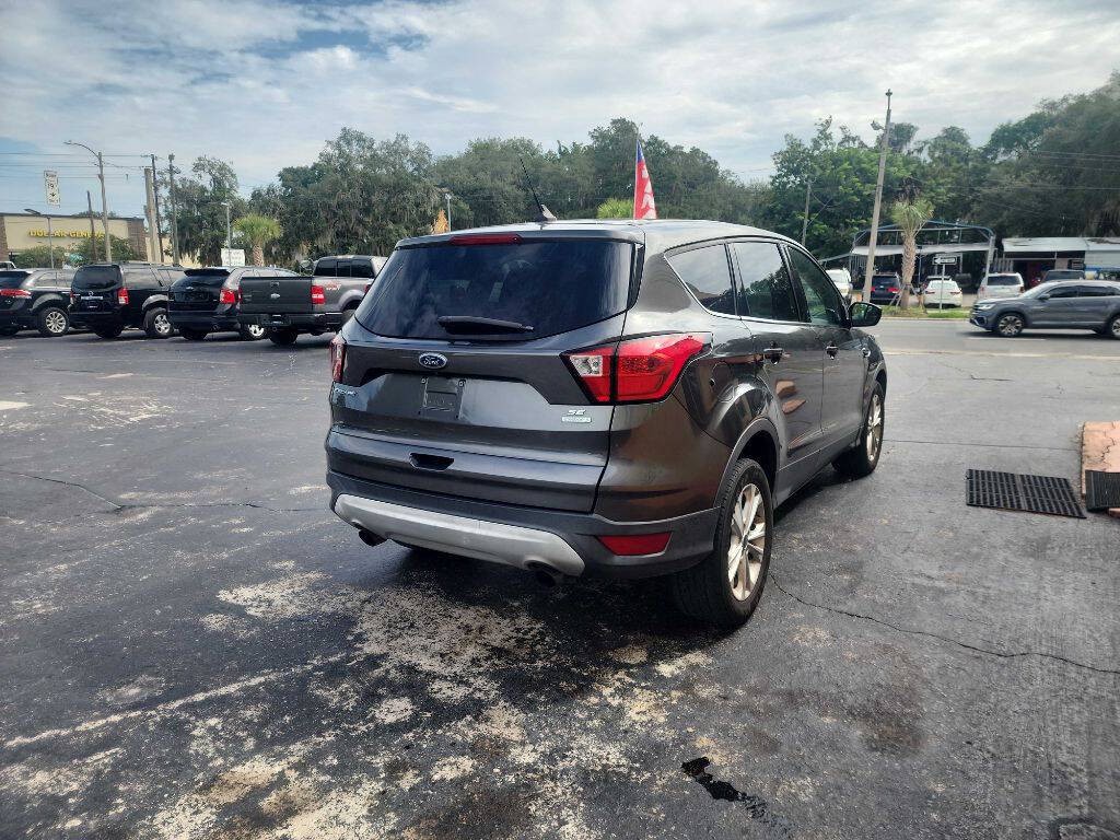 2019 Ford Escape Image 3