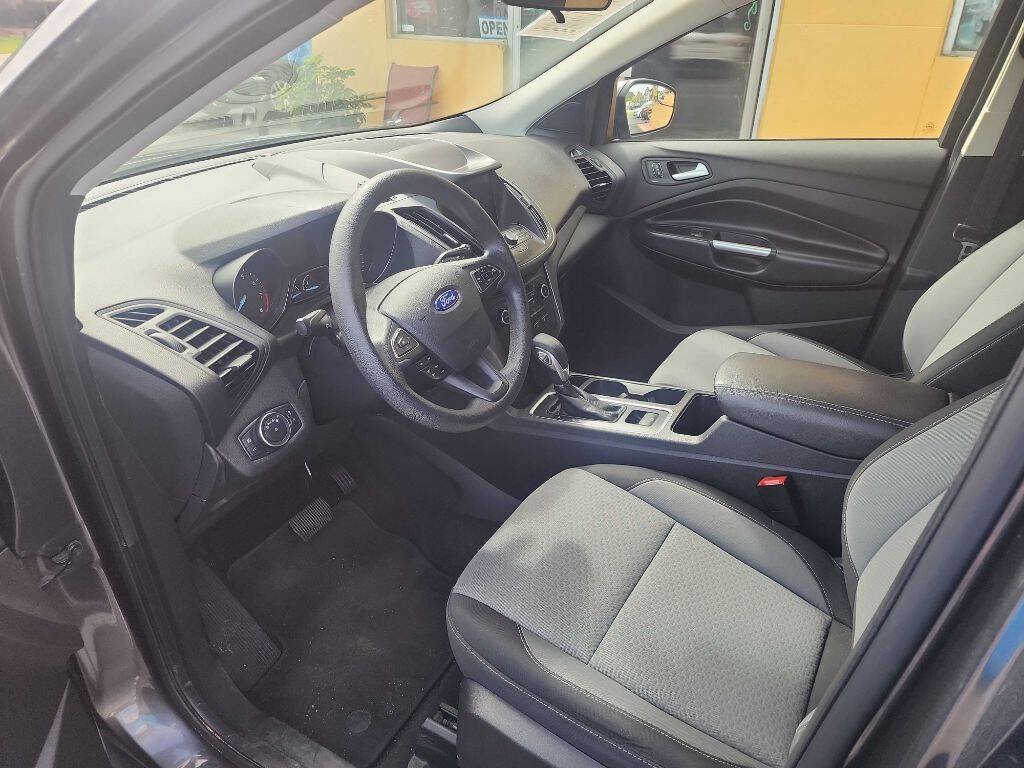2019 Ford Escape Image 9