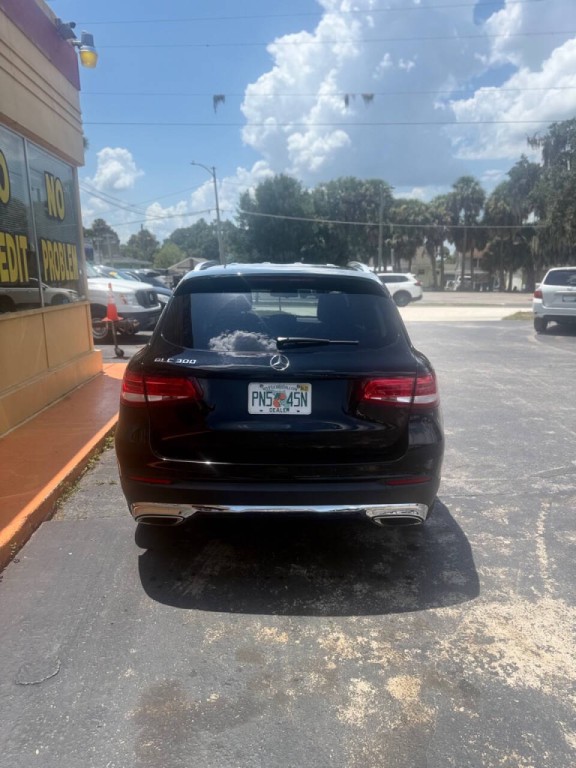 2019 Mercedes-Benz GLC-Class Image 4