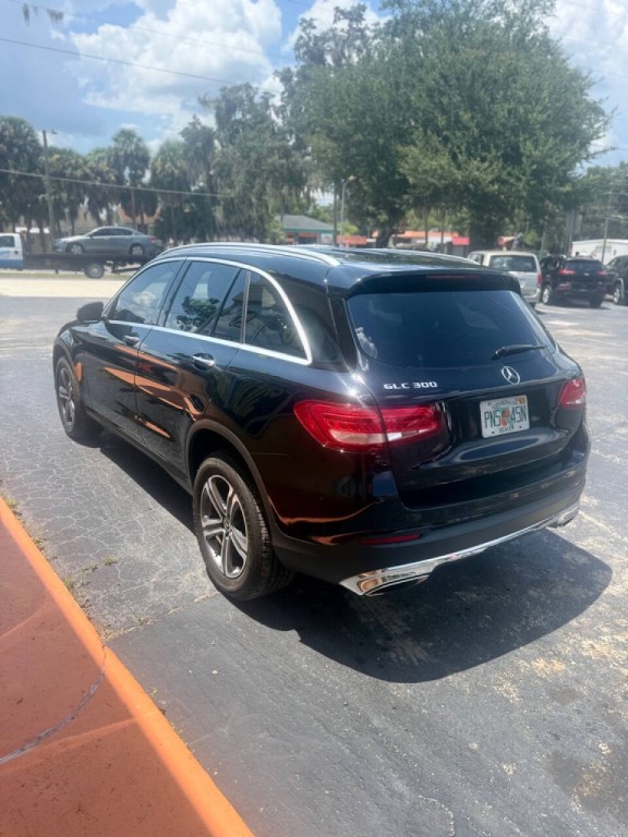 2019 Mercedes-Benz GLC-Class Image 5