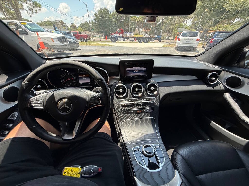 2019 Mercedes-Benz GLC-Class Image 8