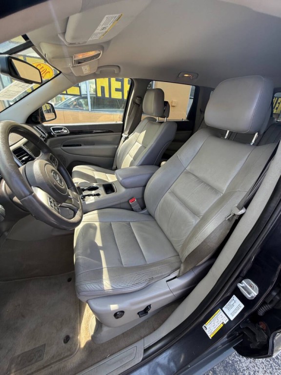 2013 Jeep Grand Cherokee Image 12