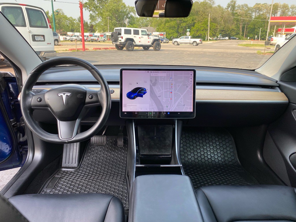 2018 Tesla Model 3 Image 5