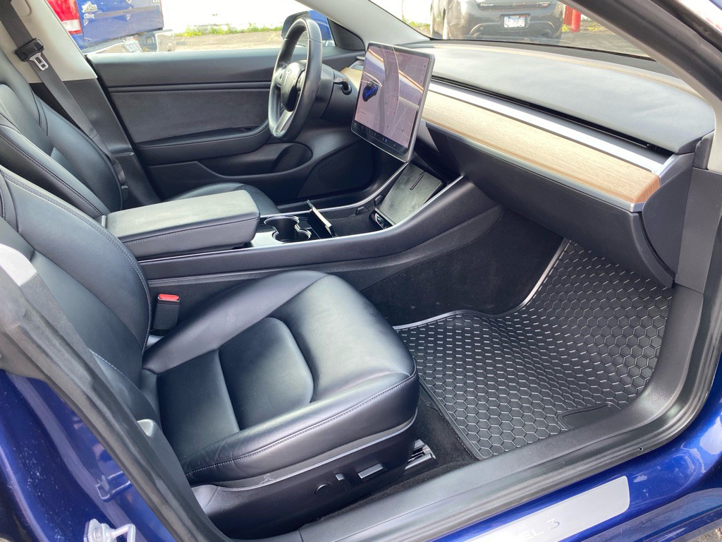 2018 Tesla Model 3 Image 6