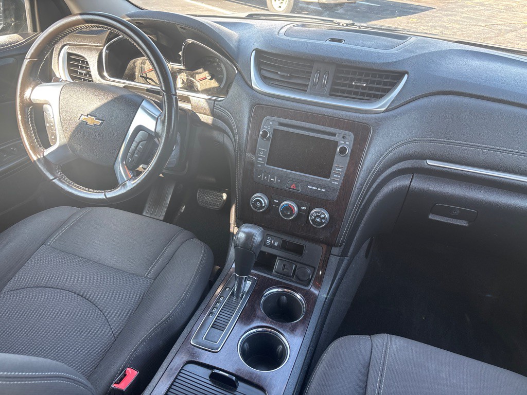 2017 Chevrolet Traverse Image 12