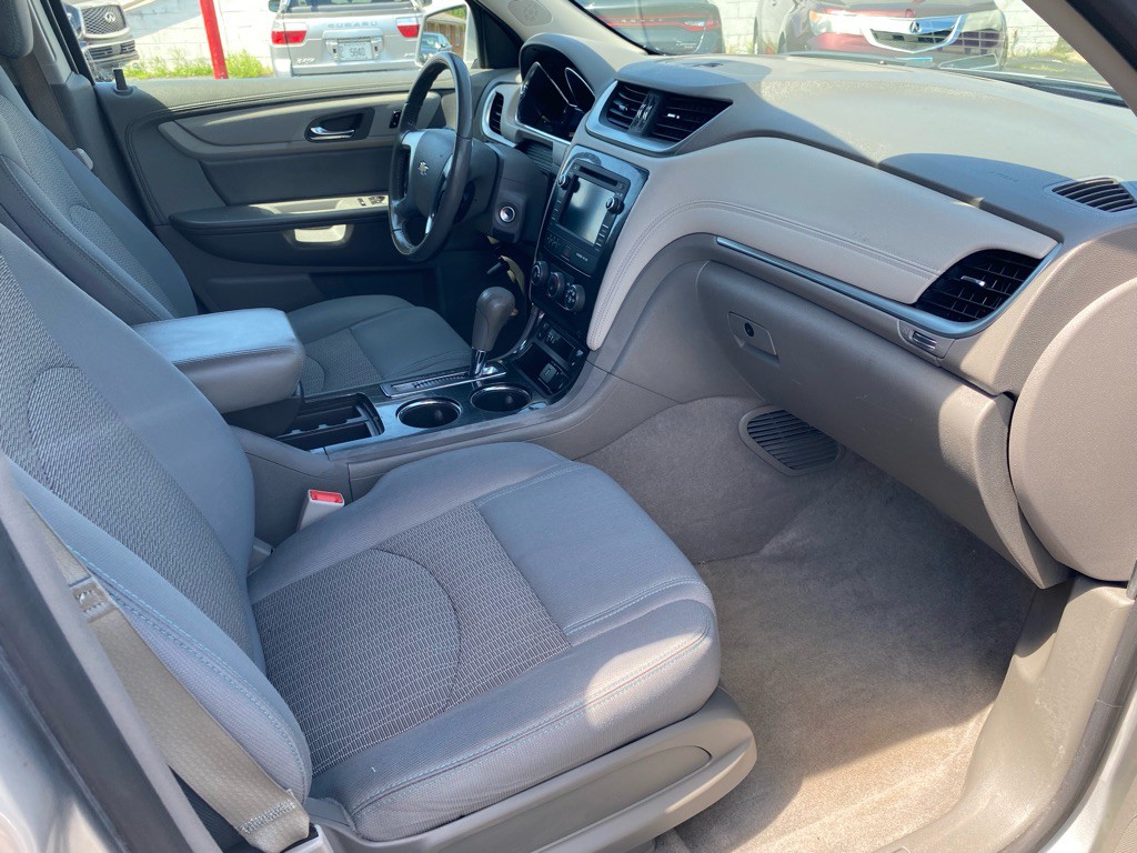 2017 Chevrolet Traverse Image 9
