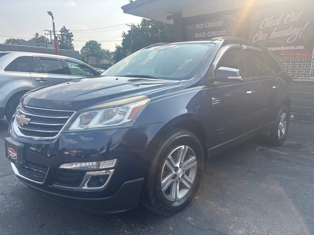 2017 Chevrolet Traverse Image 2