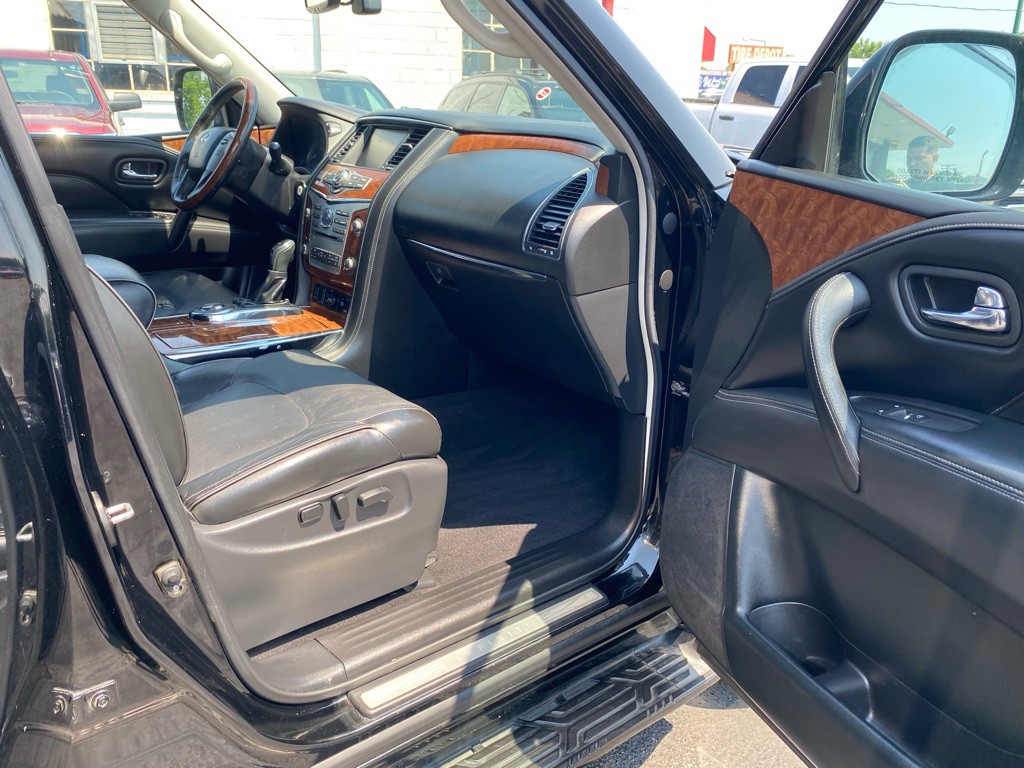 2018 INFINITI QX80 Image 11