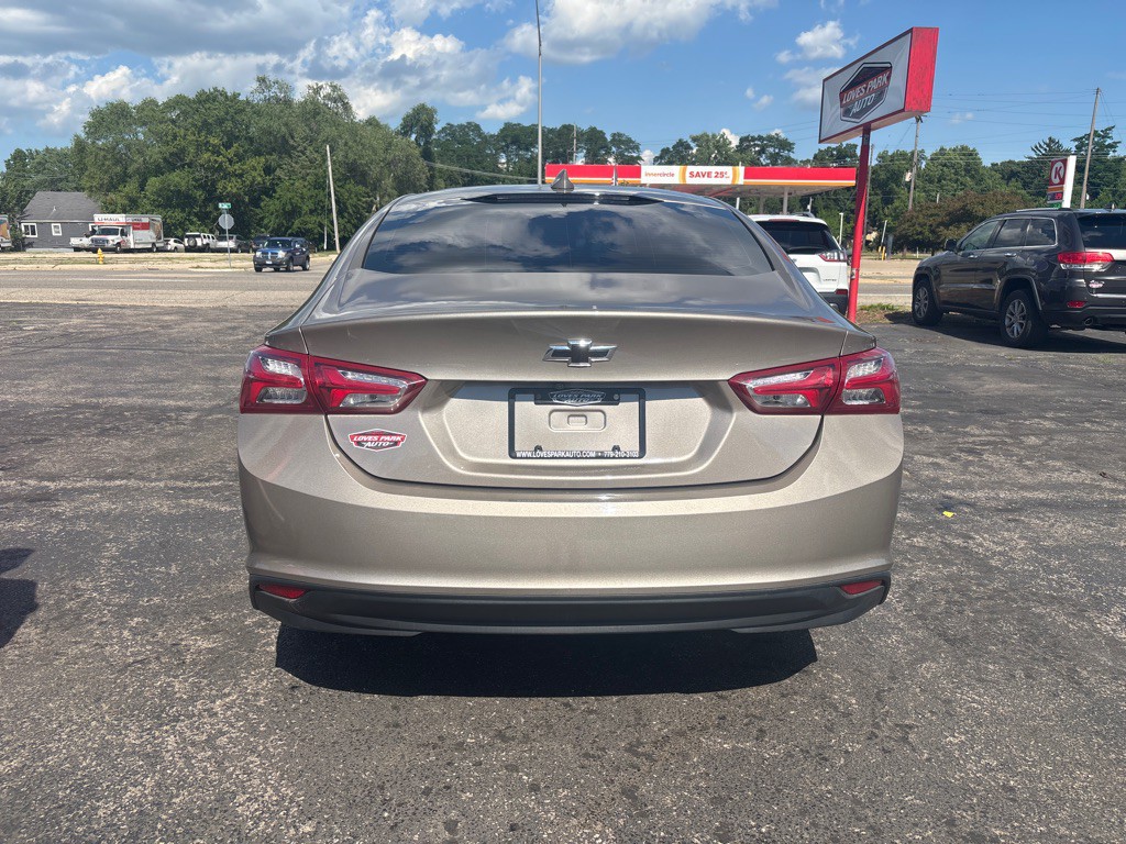 2022 Chevrolet Malibu Image 6