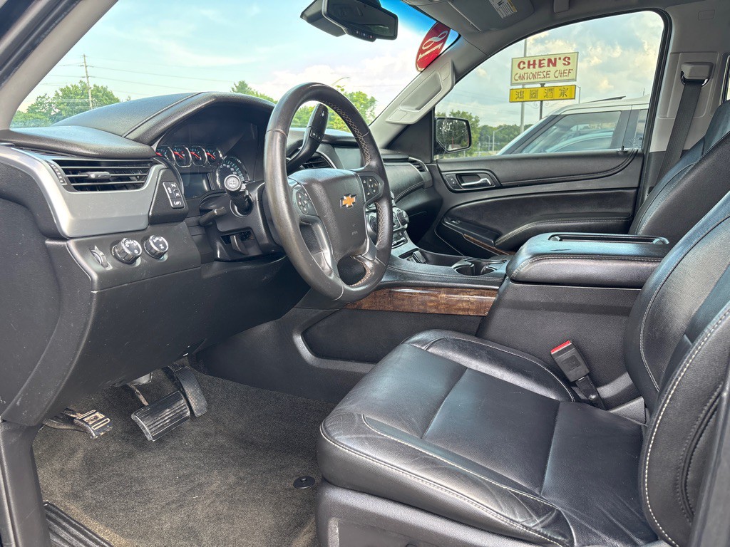 2018 Chevrolet Suburban Image 7
