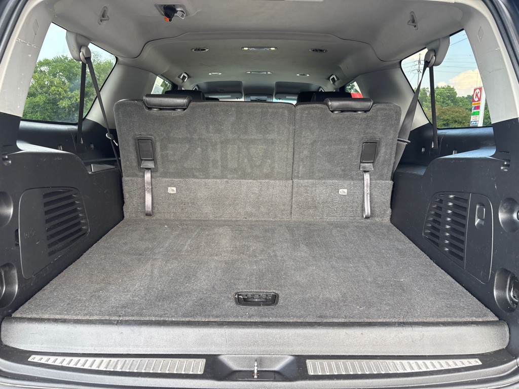 2018 Chevrolet Suburban Image 13