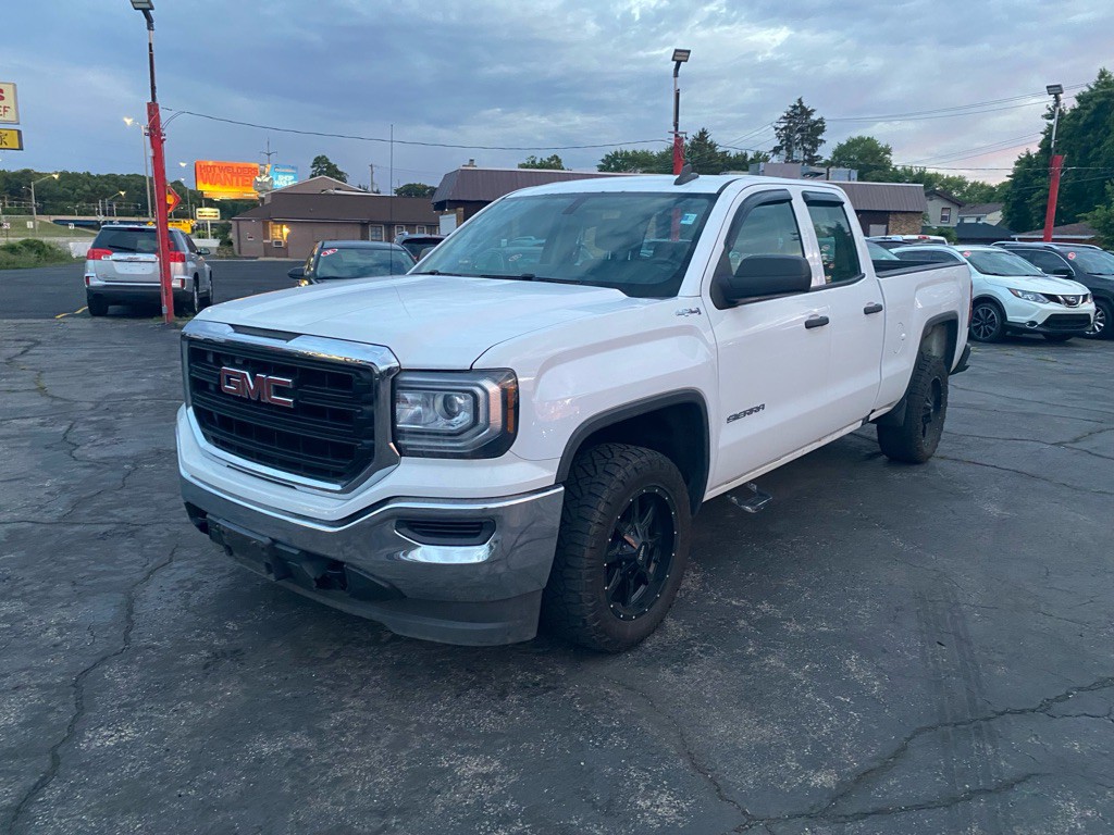 2016 GMC Sierra Image 2