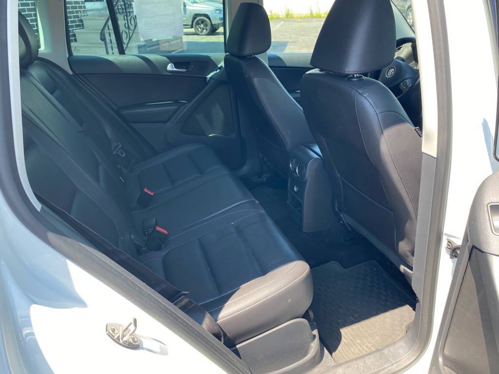 2014 Volkswagen Tiguan Image 9
