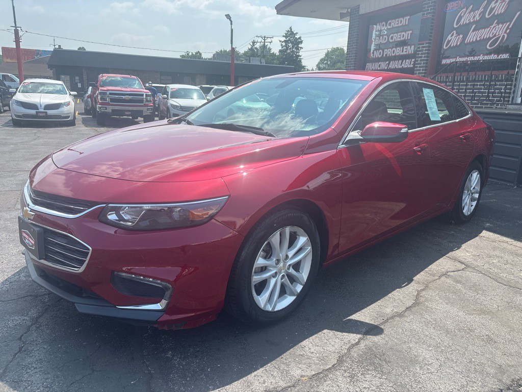 2018 Chevrolet Malibu Image 2