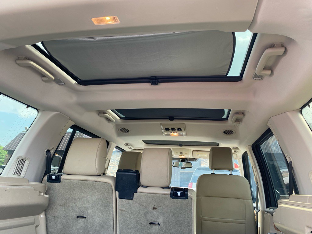 2015 Land Rover LR4 Image 6