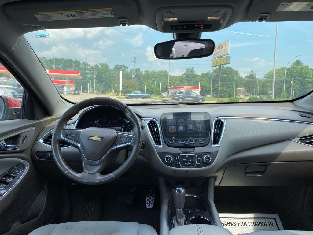 2016 Chevrolet Malibu Image 5