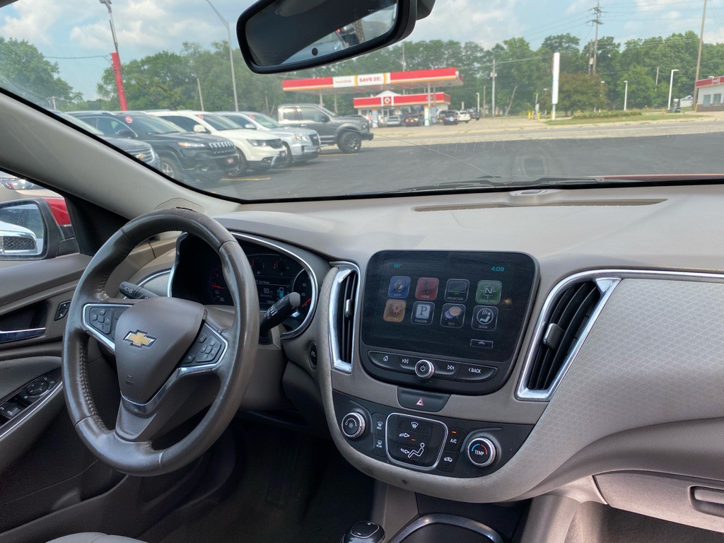 2016 Chevrolet Malibu Image 6