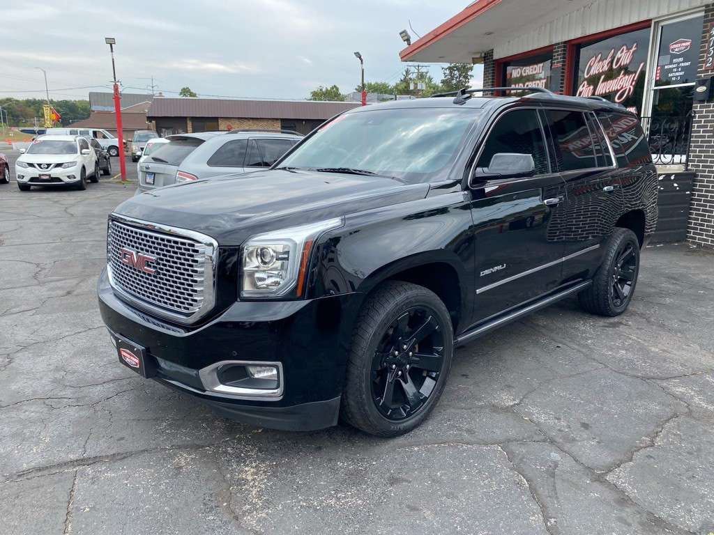 2017 GMC Yukon Image 1