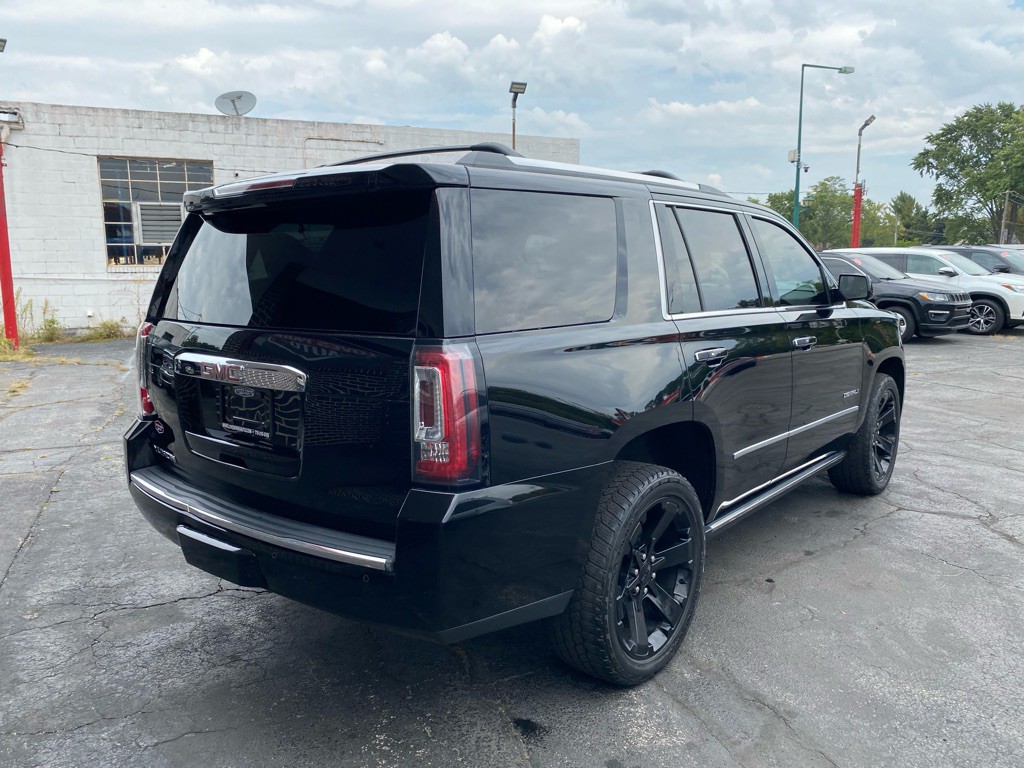 2017 GMC Yukon Image 3
