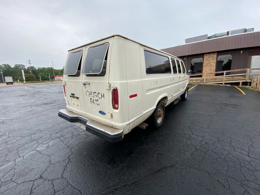 1989 Ford Econoline Image 3