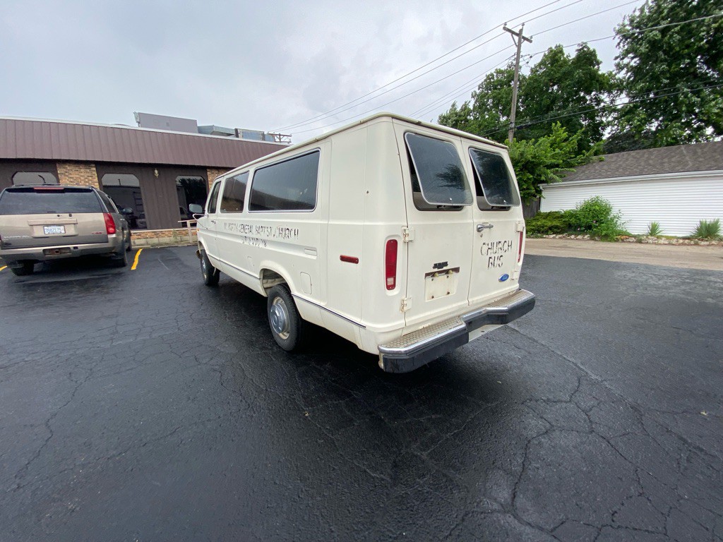 1989 Ford Econoline Image 4