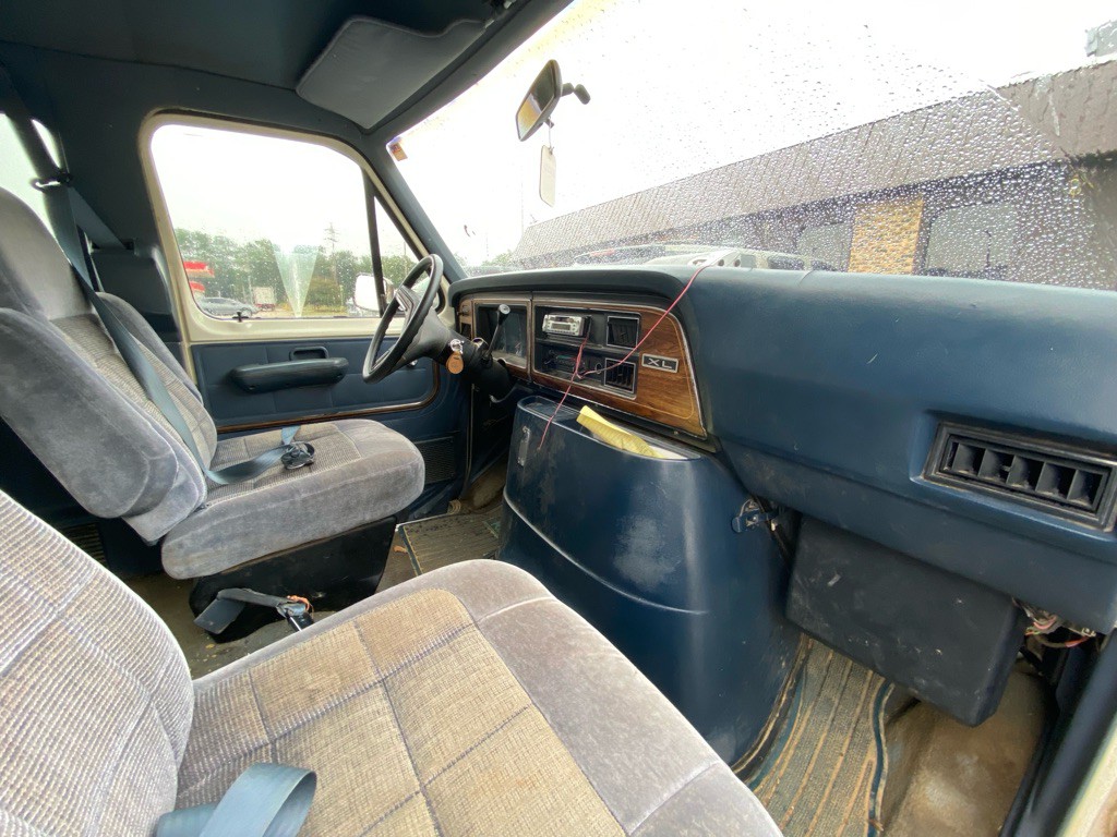 1989 Ford Econoline Image 6