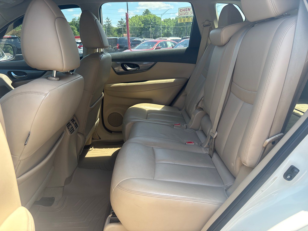 2015 Nissan Rogue Image 6