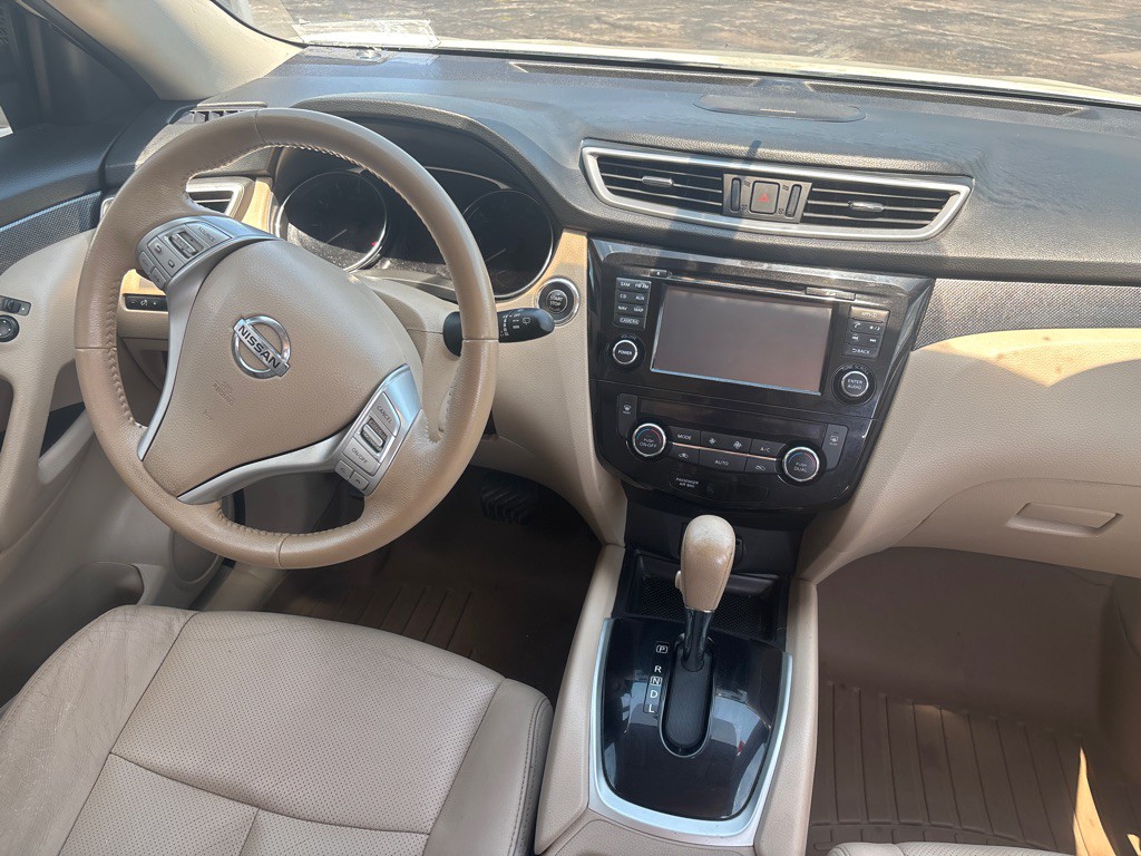 2015 Nissan Rogue Image 9