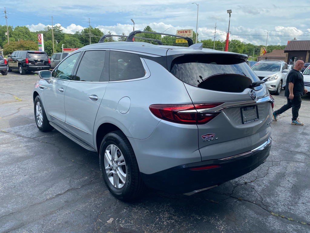 2018 Buick Enclave Image 3