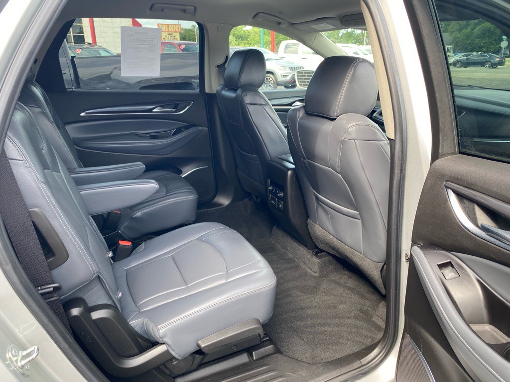 2018 Buick Enclave Image 8