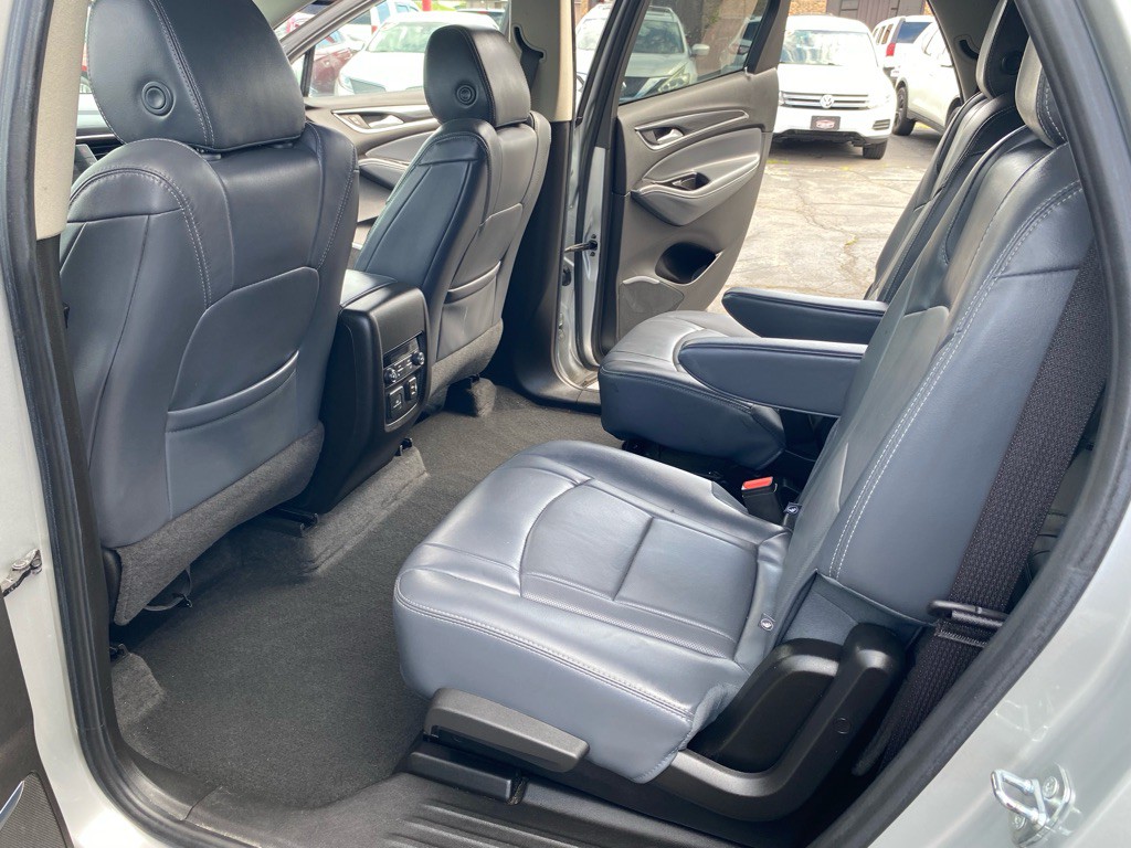 2018 Buick Enclave Image 10