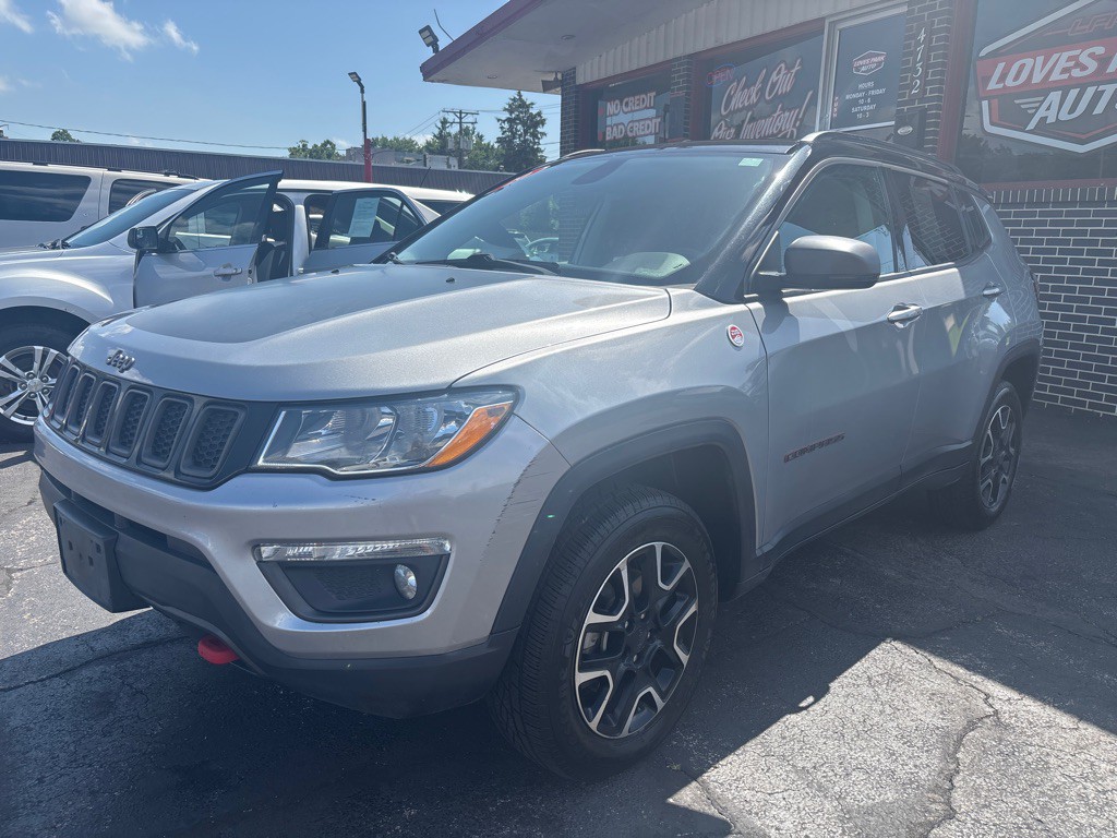 2020 Jeep Compass Image 2