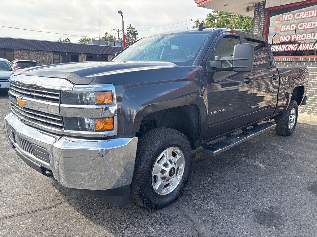 2015 Chevrolet Silverado 1500 Image 2