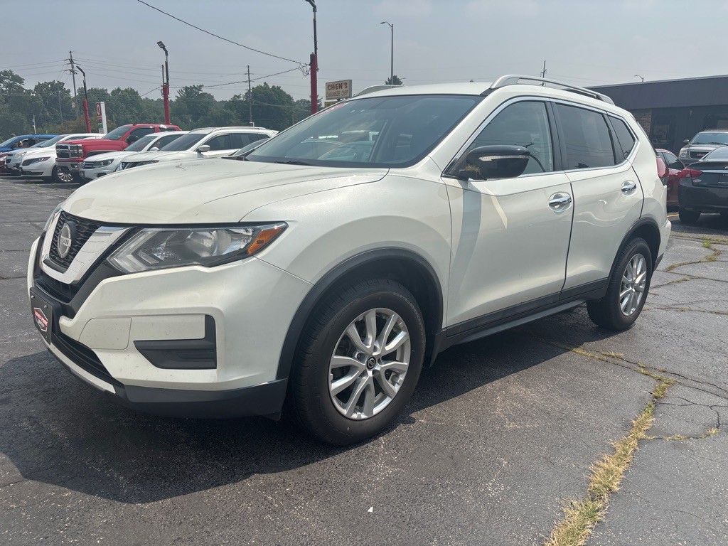 2018 Nissan Rogue Image 2