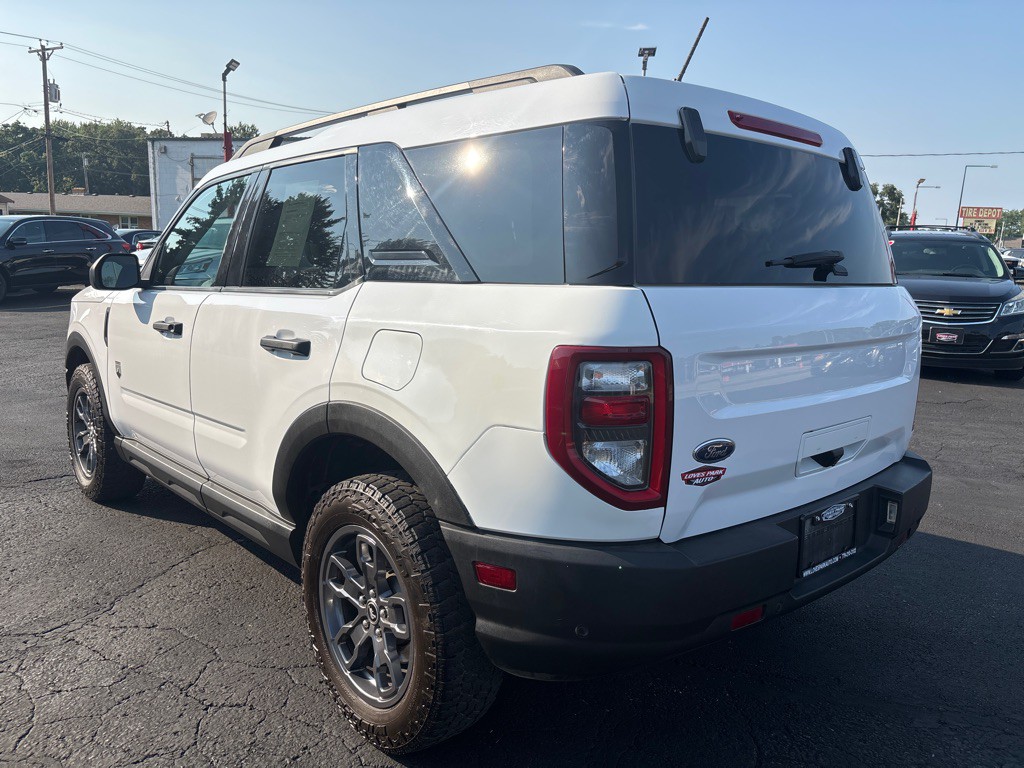 2022 Ford Bronco Image 3