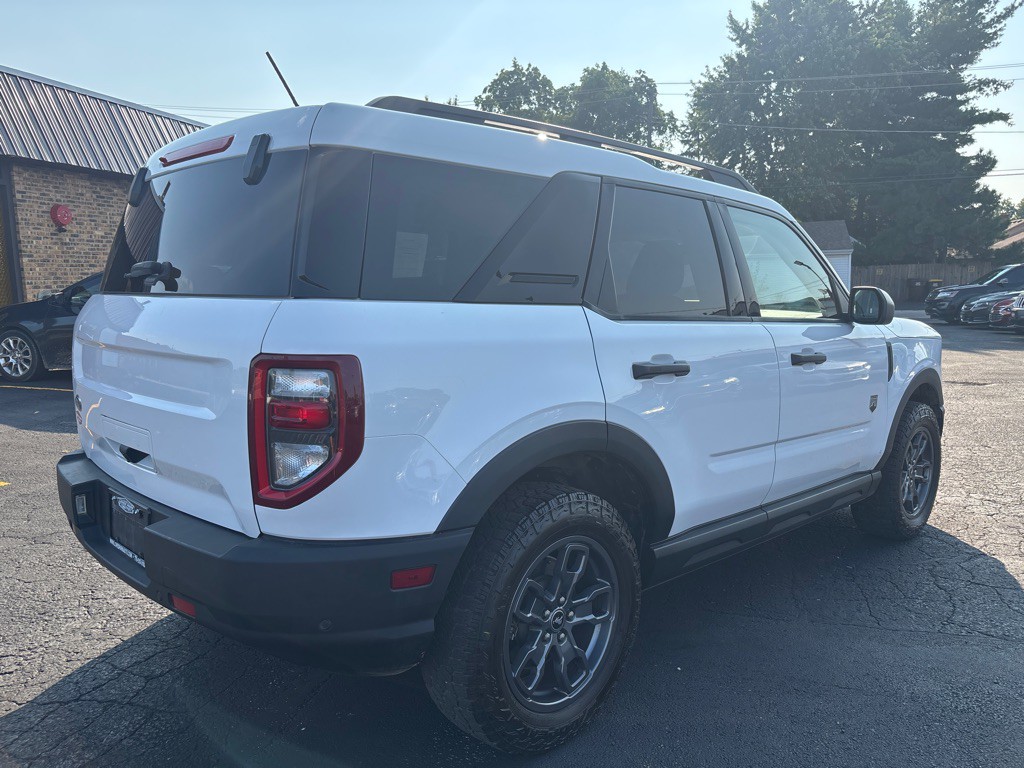 2022 Ford Bronco Image 4