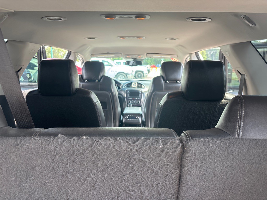2016 Buick Enclave Image 10
