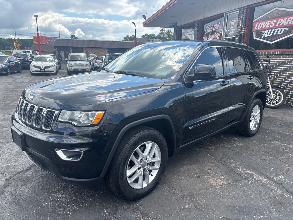 2017 Jeep Grand Cherokee Image 2
