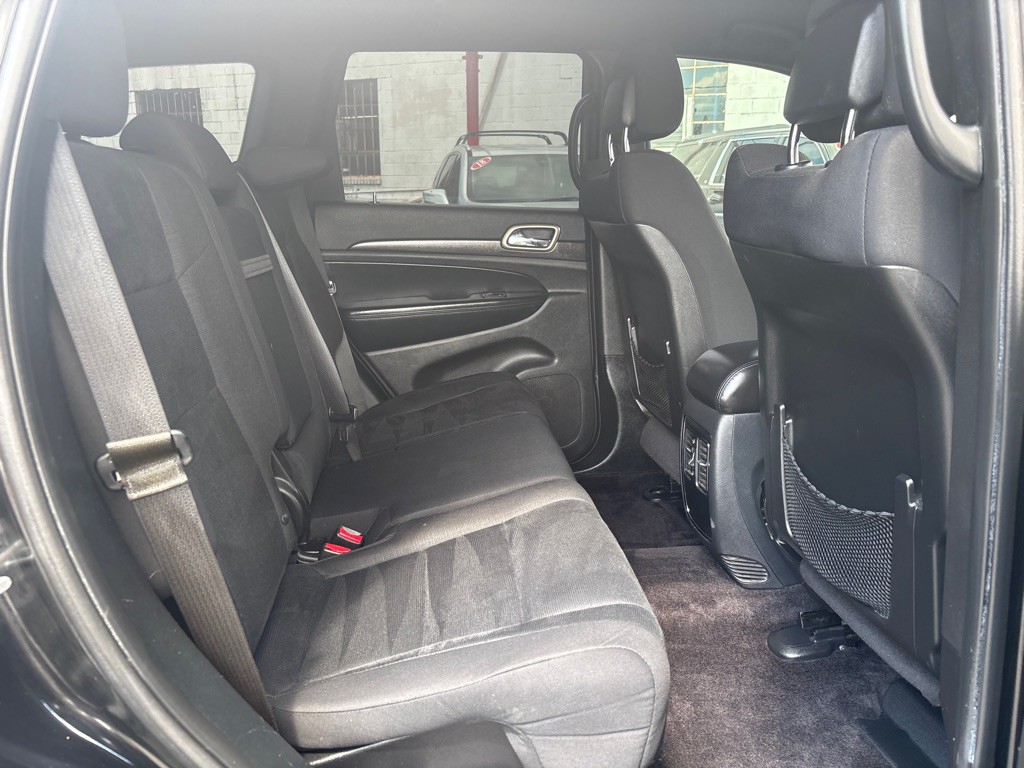 2017 Jeep Grand Cherokee Image 8