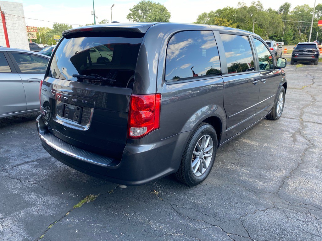 2016 Dodge Grand Caravan Image 12