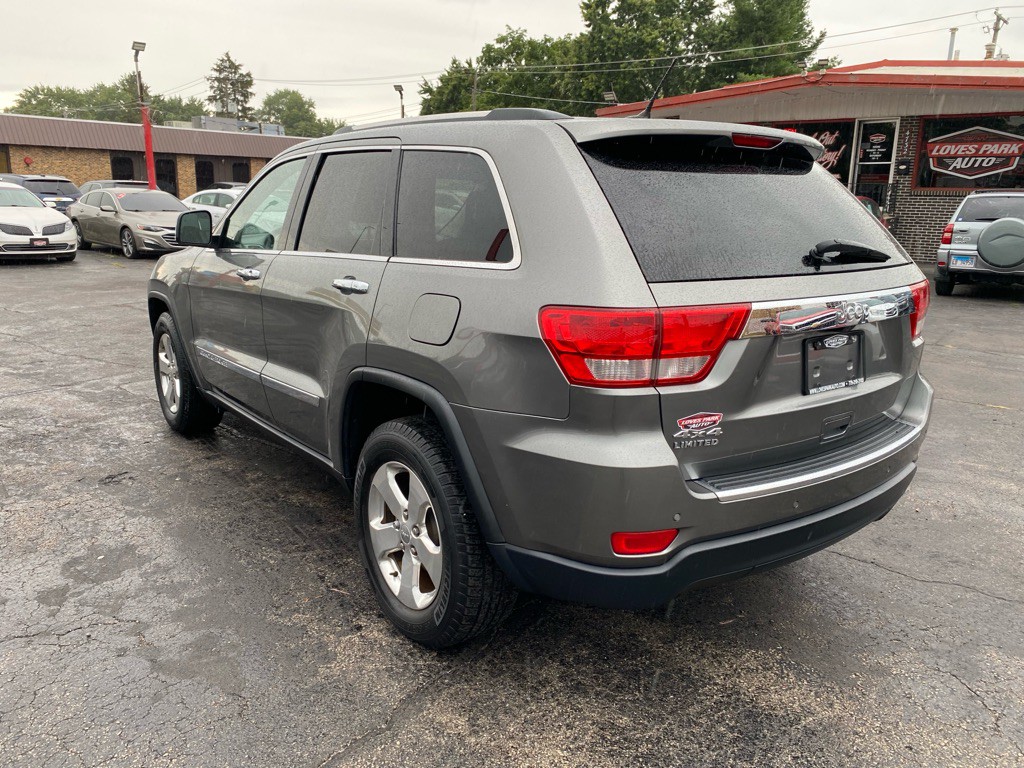 2011 Jeep Grand Cherokee Image 3