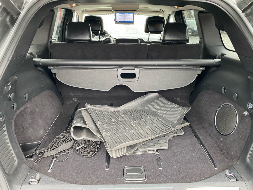 2011 Jeep Grand Cherokee Image 8
