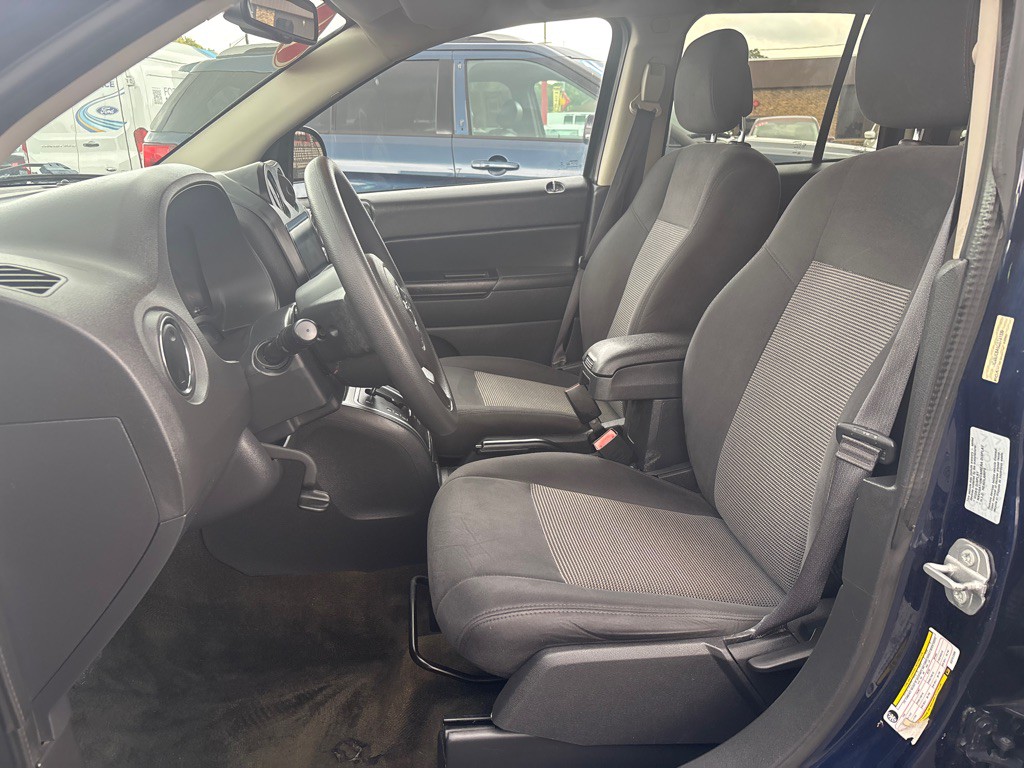 2016 Jeep Compass Image 5