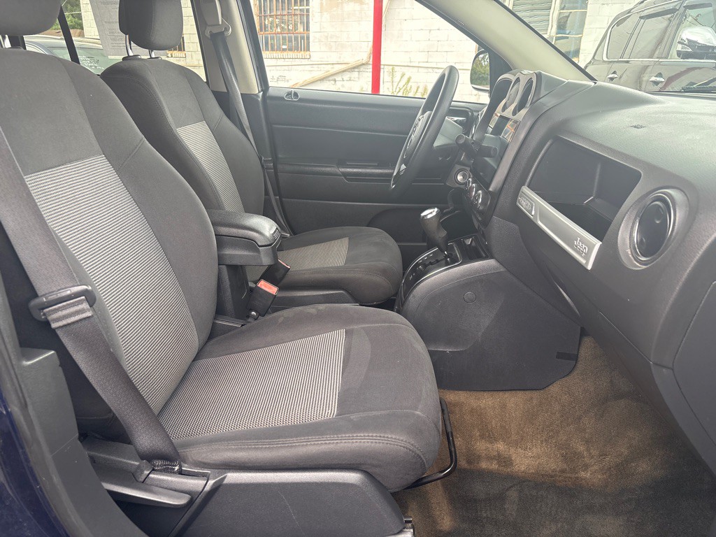2016 Jeep Compass Image 7