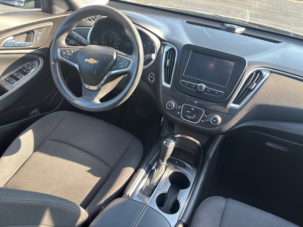 2016 Chevrolet Malibu Image 9