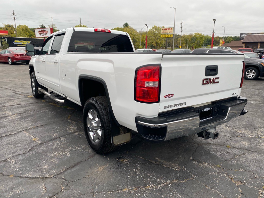 2018 GMC Sierra Image 3