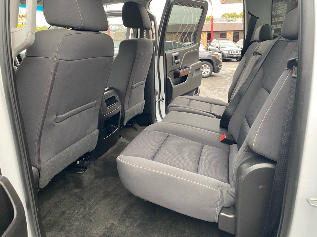 2018 GMC Sierra Image 8