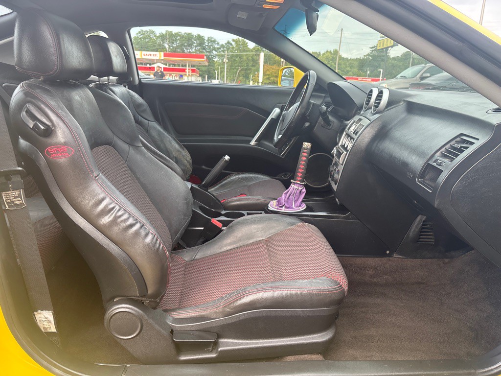 2005 Hyundai Tiburon Image 6