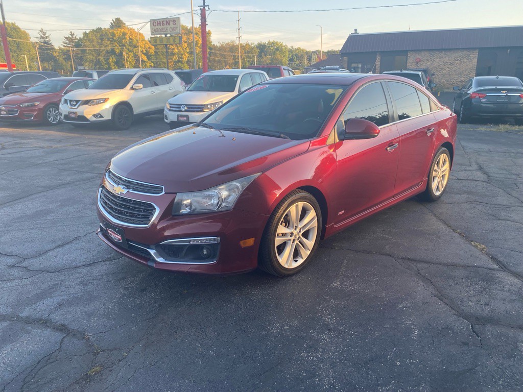 2015 Chevrolet Cruze Image 2