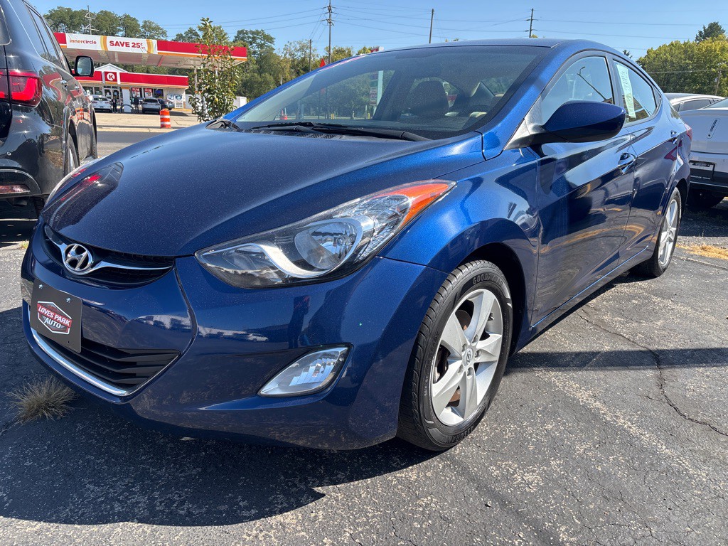 2013 Hyundai Elantra Image 2